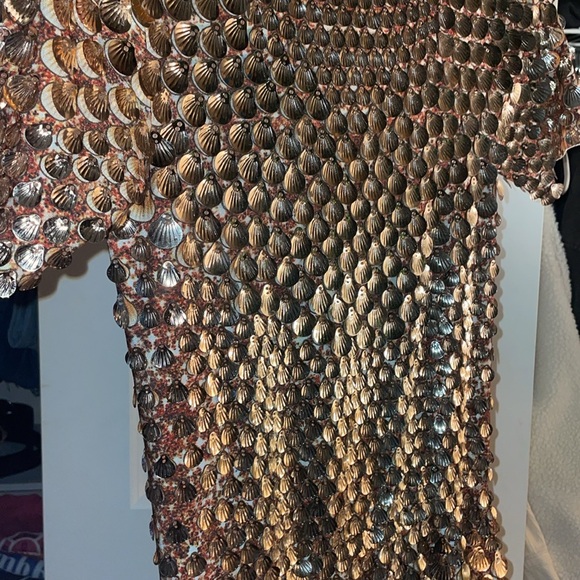 the party edition london NALA dress in rose gold - Picture 5 of 6